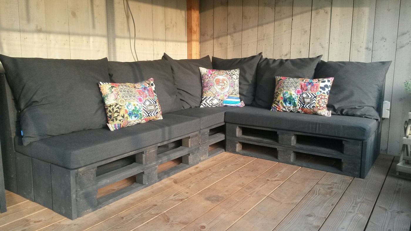 Palletkussens - sunbrella sooty zit strak met tussenstuk rug plof met zijnaad1